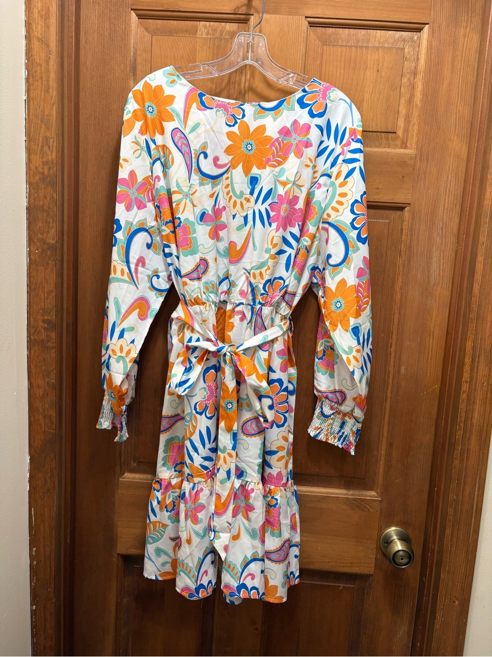 T&C Appareal 2X White Floral Paisley Tie-Waist Long Sleeve Dress